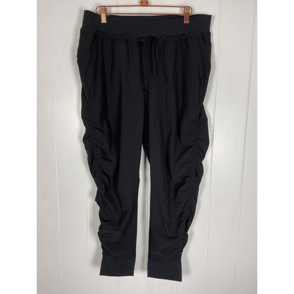 Athleta Women's Attitude Pant in Black Ruched Seams Unlined Jogger Style 10P - Picture 4 of 16